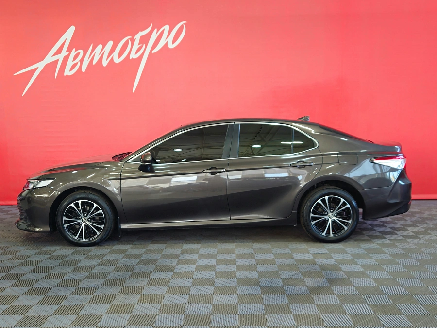 Toyota Camry, VIII (XV70) 2019