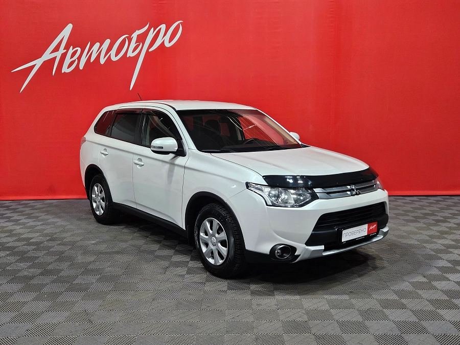 Mitsubishi Outlander, III 2014