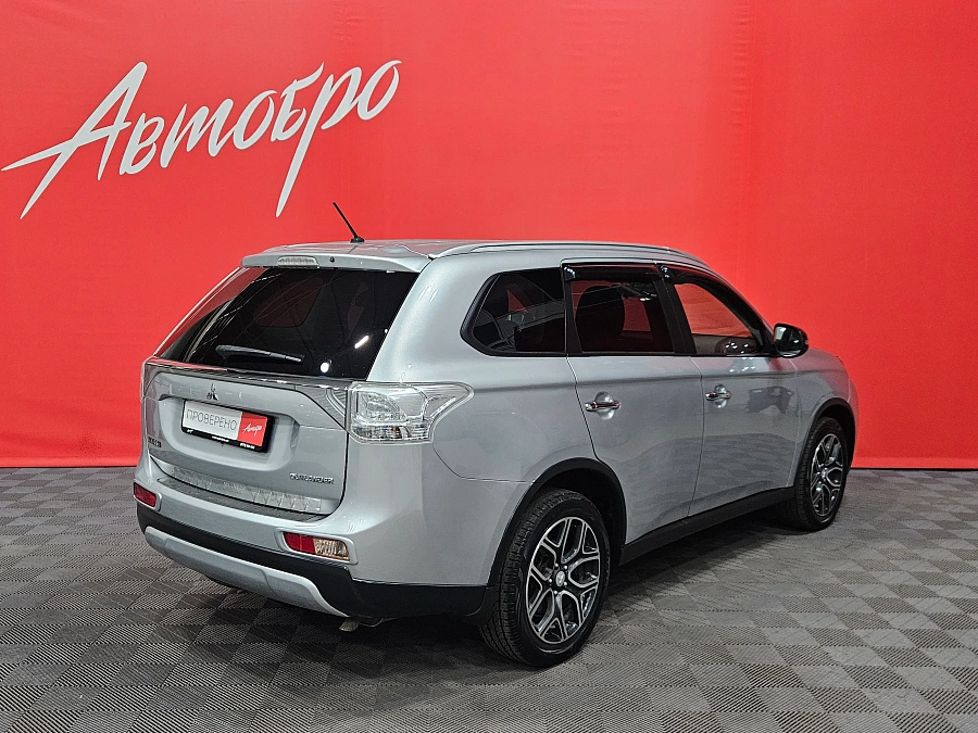 Mitsubishi Outlander, III Рестайлинг 2014