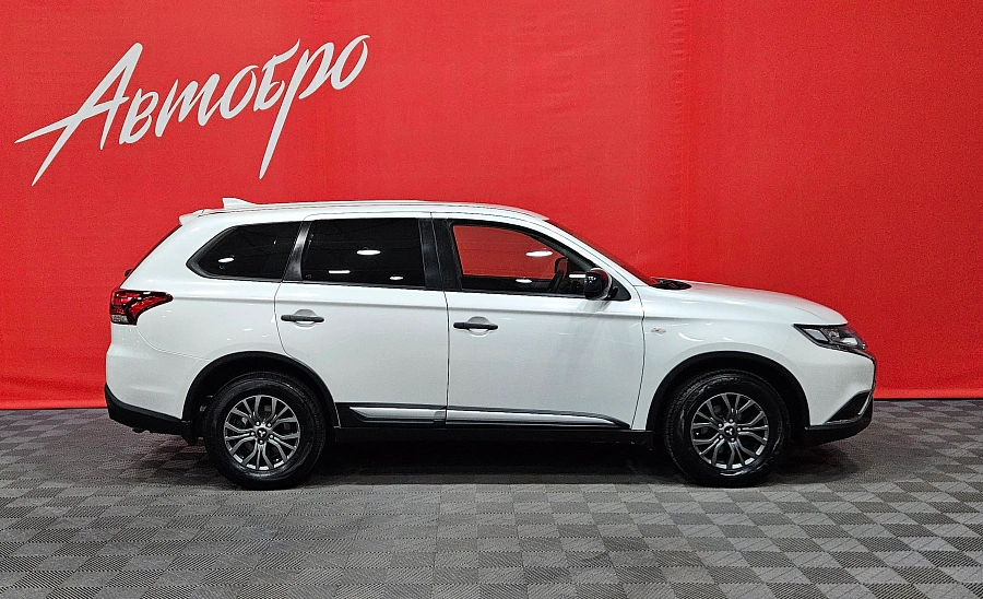 Mitsubishi Outlander, III Рестайлинг 3 2019