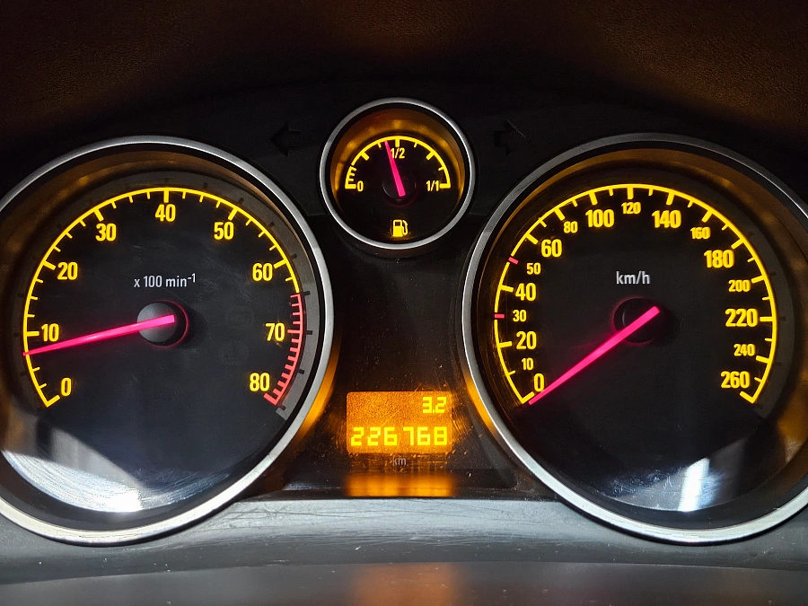 Opel Astra, H Рестайлинг 2011