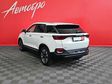 FAW Bestune T77, I 2022
