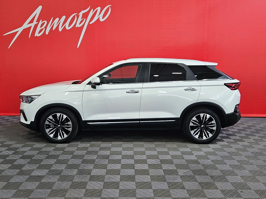 FAW Bestune T77, I 2022