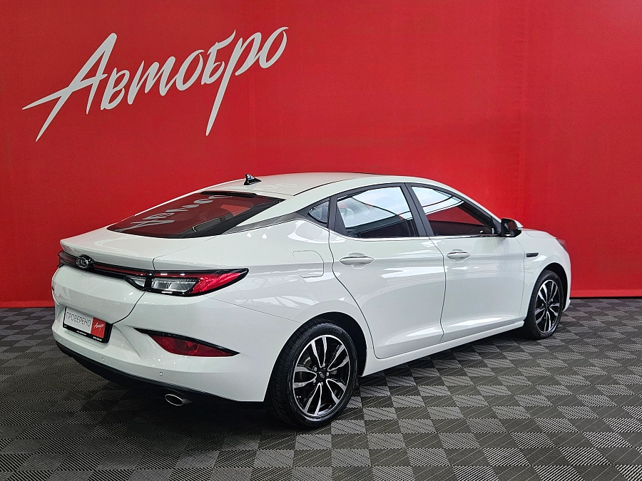 JAC J7, I 2023